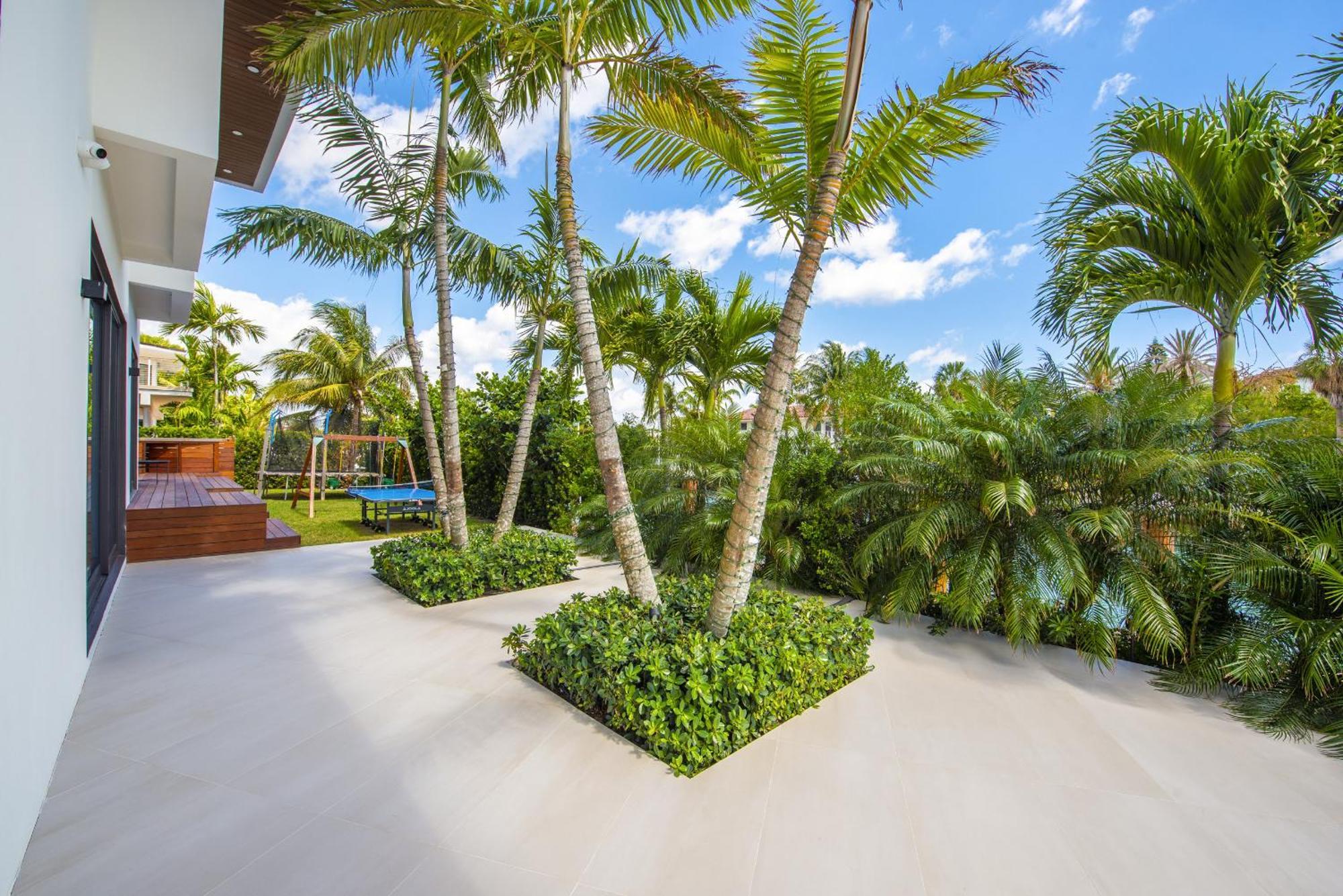 Indulge In Luxury Your Tranquil Resort Mansion Awaits In Vibrant Miami ノース・マイアミ エクステリア 写真