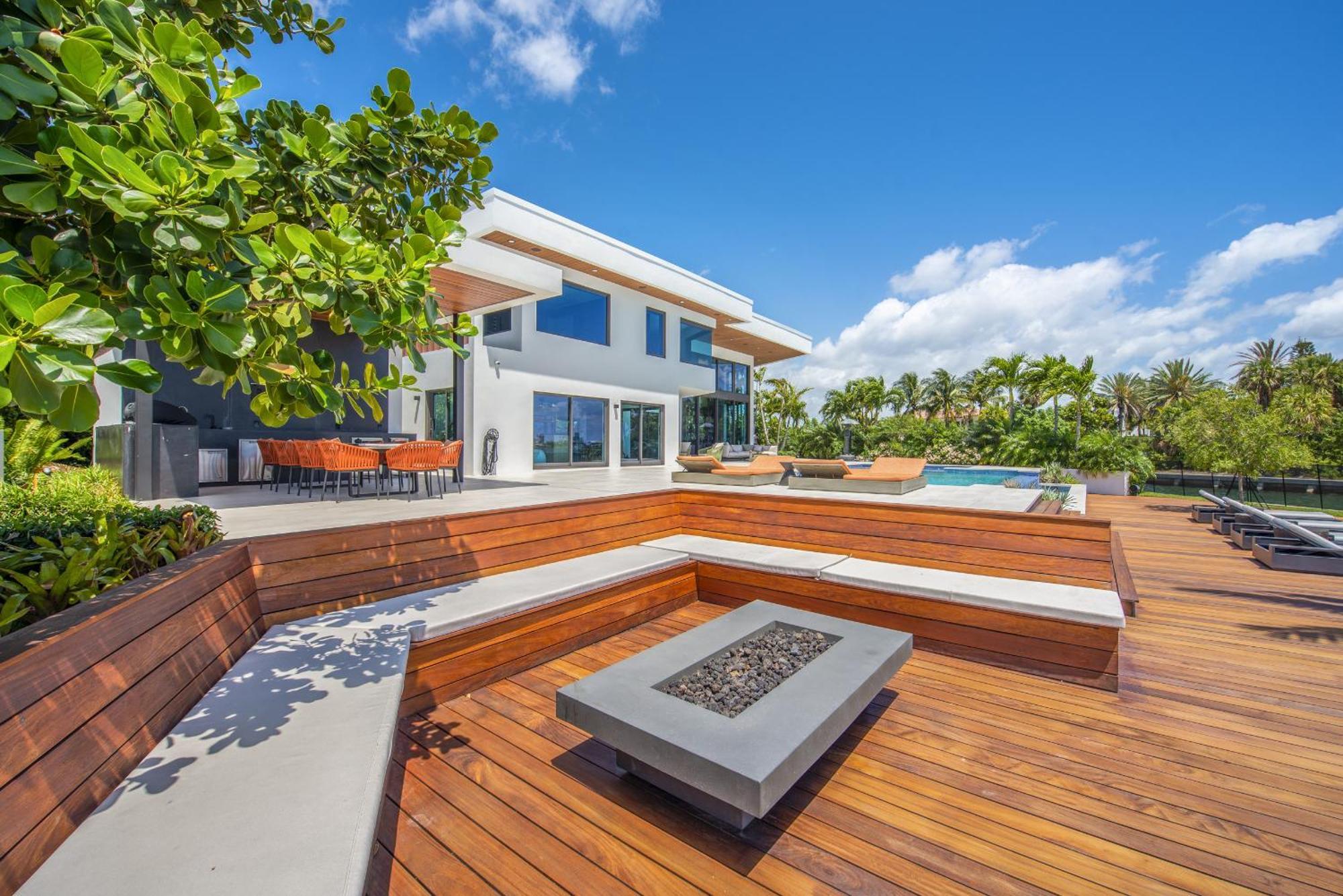 Indulge In Luxury Your Tranquil Resort Mansion Awaits In Vibrant Miami ノース・マイアミ エクステリア 写真